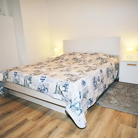 Apartment Stella *